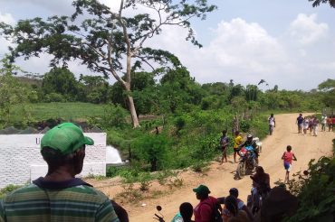 Por falta de agua y el uso irracional del recurso comunidades campesinas de Montes de María cierran nuevamente las compuertas del Distrito de Riego